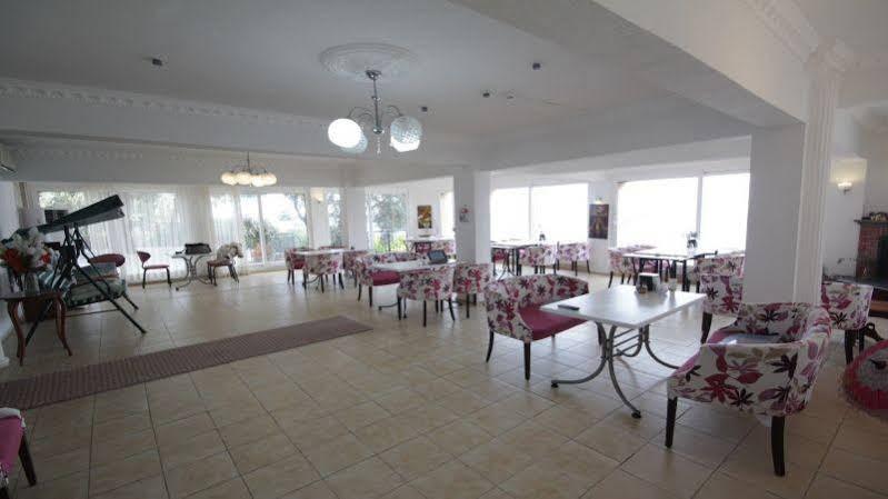 Tayfun Hotel Mordogan Luaran gambar