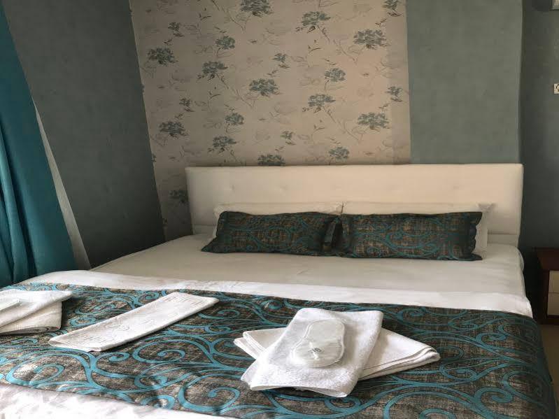 Tayfun Hotel Mordogan Luaran gambar
